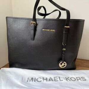 Michael Kors Black Saffiano Tote + Dust Bag